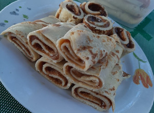 Una foto de Panqueques con dulce de leche 😋