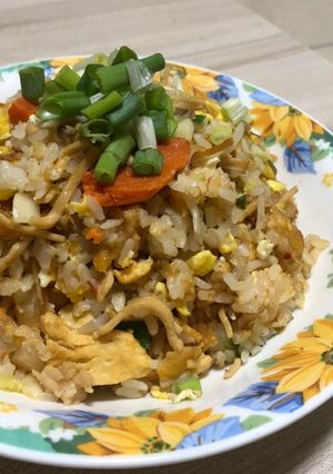 便當變身炒飯（心臟復甦系列） 的食譜成品照片