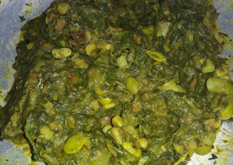 Step-by-Step Guide to Make Speedy Spinach brinjal semphalli potato urad dal ki badi wali saag