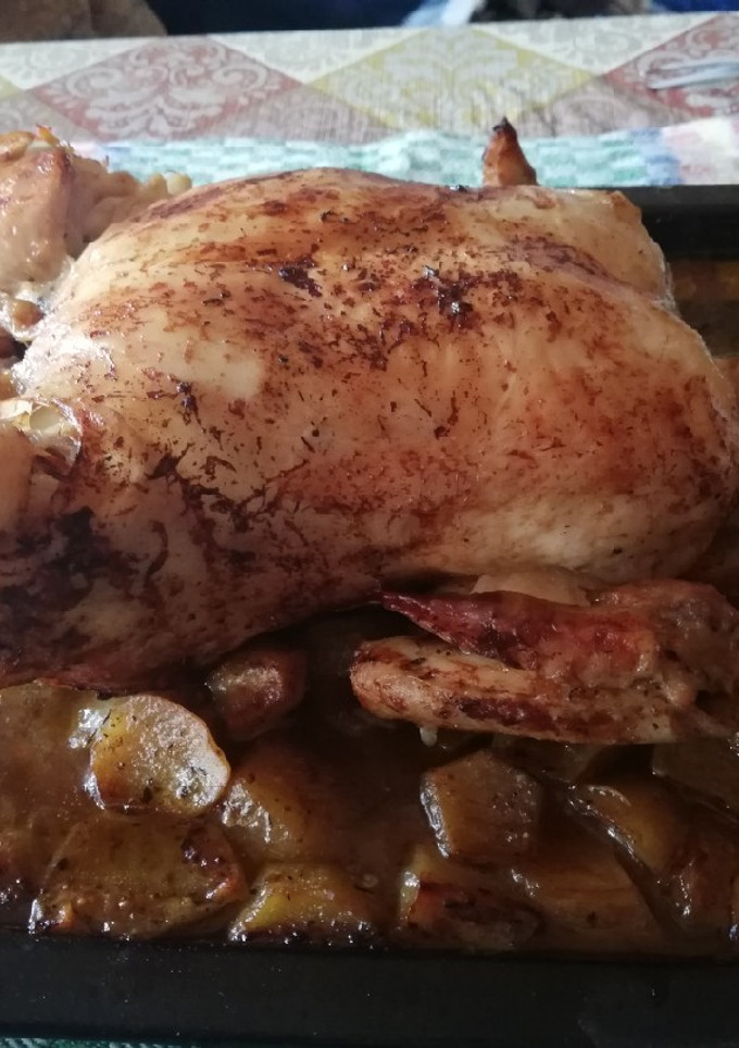 Una foto de Pollo asado de mamá 🐔