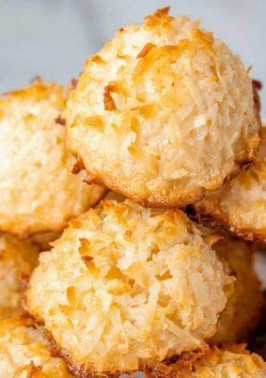 A picture of Coconut Macaroons!.