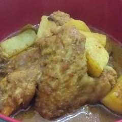 รูปของ Kare ayam kentang  (tidak pake santan dan tidak pake minyak)