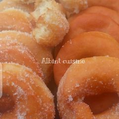 A picture of Doghnuts.