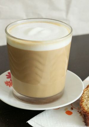 Foto principal de Café con leche con muuuucha espumita ☕🍶