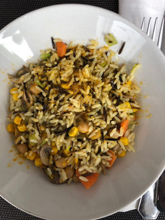 Una foto de Arroz salvaje con verduras