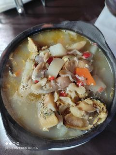Una foto de Caldillo de Mariscos Blancos