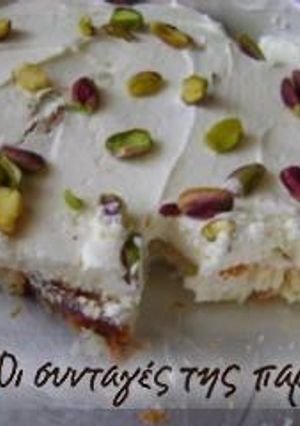 A picture of Ekmek with stale tsoureki.