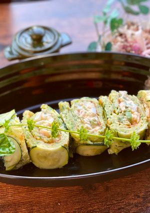 A picture of Zucchini Roll.