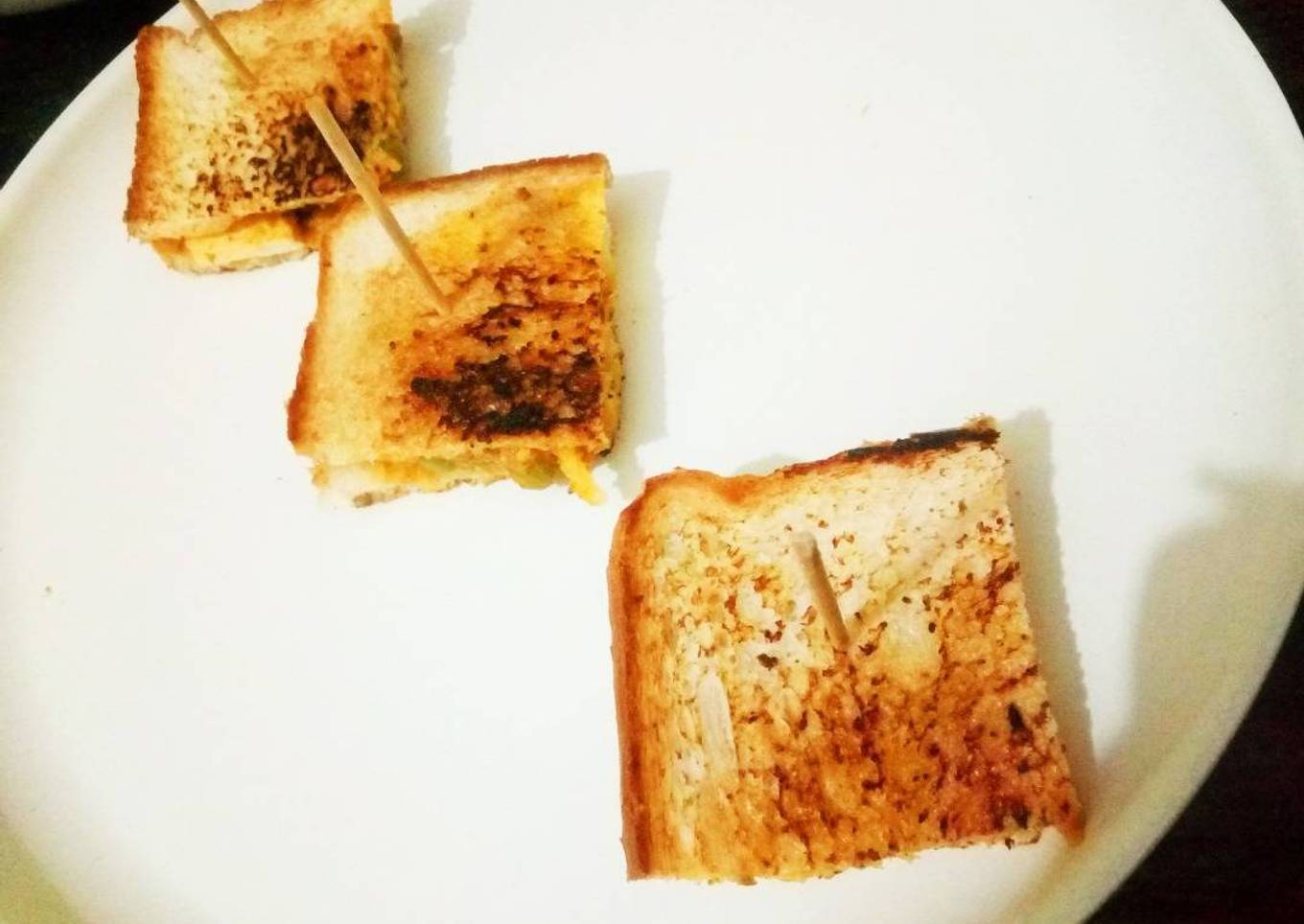 Aloo sandwich bites