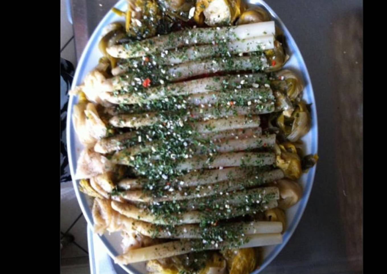 Salade d asperges blanches et poireaux aux herbes et vinaigrette