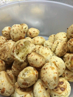 Una foto de Bolitas de queso 🧀 (chipitas)