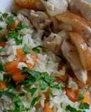 Hagymás-körtés csirkemell csíkok sárgarépás rizzsel