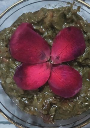 A picture of Sarso ka saag.