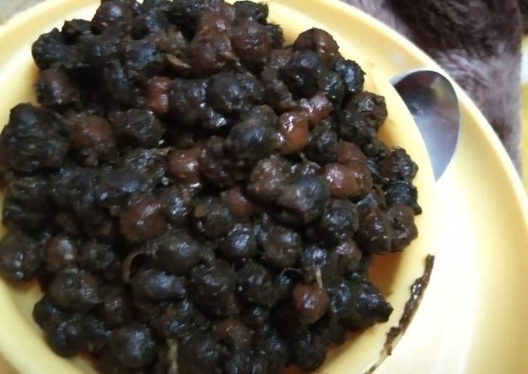 Steps to Make Perfect Masala black Chickpeas
