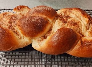Foto principal de Challah: Pan dulce de la cocina sefardí