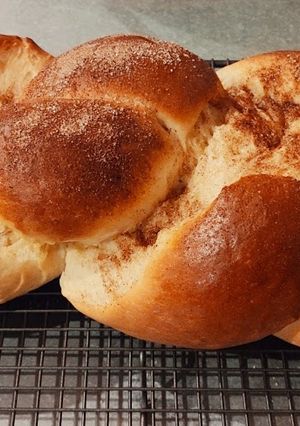 Una foto de Challah: Pan dulce de la cocina sefardí