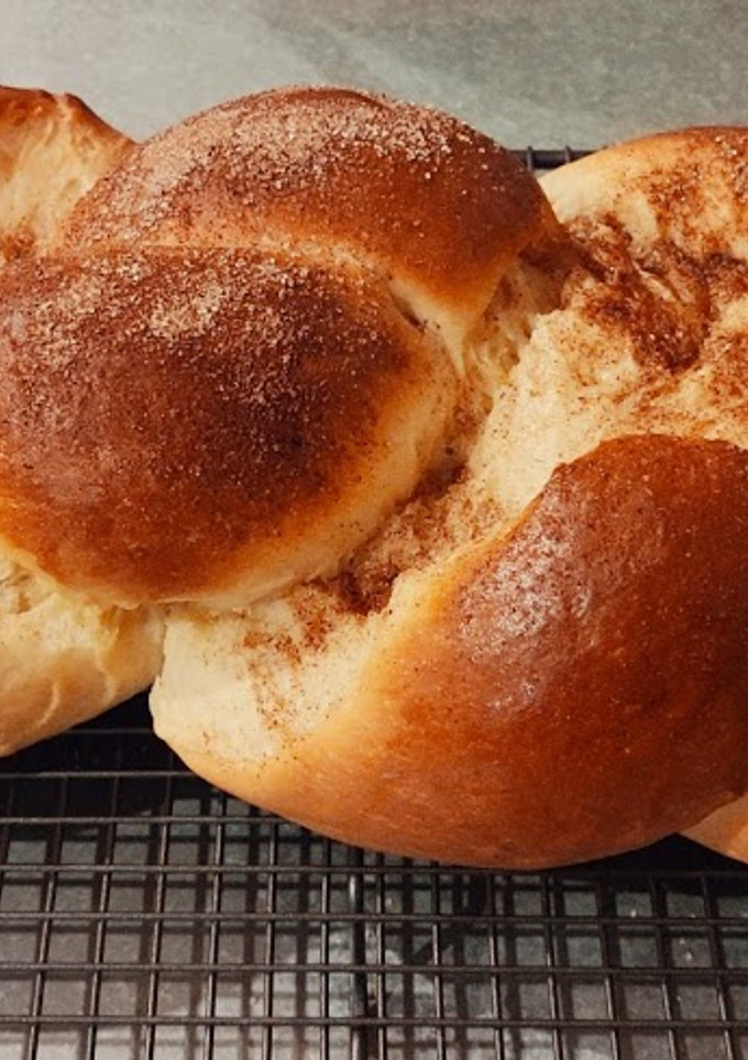 Una foto de Challah: Pan dulce de la cocina sefardí