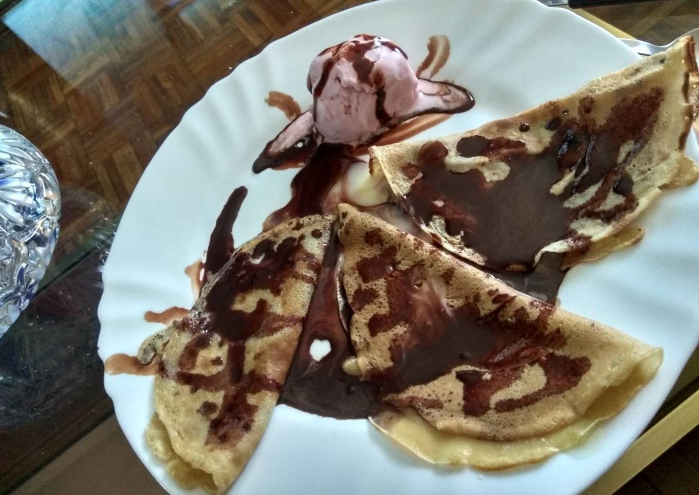 Crepes con chocolate y leche condensada