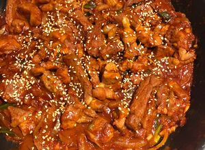 Hình của món Thịt heo xào cay #TeamTrees.