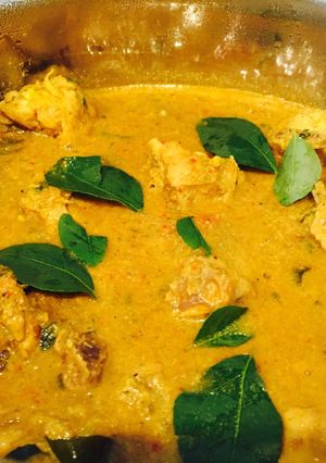 A picture of Kerala Style Spicy Chicken Curry.