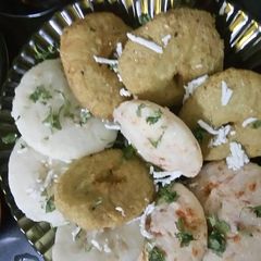 A picture of Medu vada.