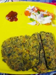 मेथी पराठा (Methi paratha recipe in hindi) रेसिपी मुख्य फोटो