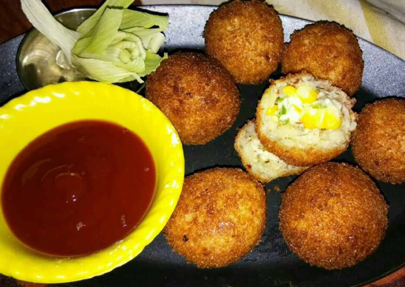 Cheese corn ball