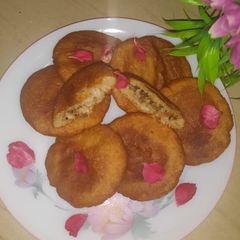A picture of Kakara pitha.