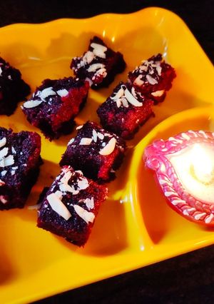 A picture of Beetroot Coconut Burfi.