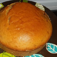 A picture of Simple vanilla cake.