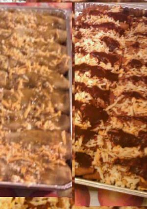 A picture of Chicken enchiladas with green chili sauce or red sauce.