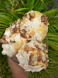 A picture of Chocolate caramel ice cream.