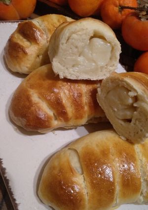 Φωτογραφία της συνταγής Γλυκά ψωμάκια με γέμιση κρέμα