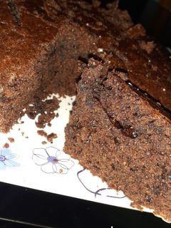 Una foto de Bizcochuelo súper rico y esponjoso de chocolate ♡