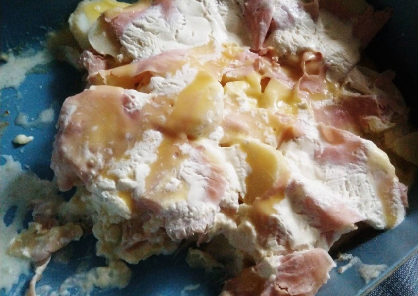 Papas con jamón y queso