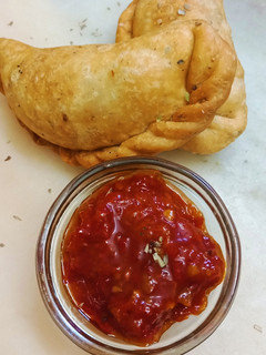 A picture of Schezwan masala Maggie gujiya.