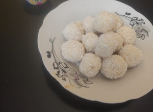 صورة لوصفة كرات جوز الهند