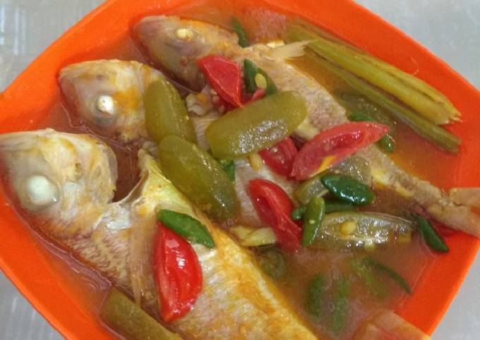 Ikan merah sayur asam