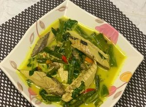 Foto resep Gulai Tongkol Daun Ruku Ruku