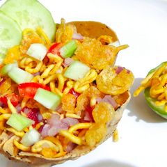 A picture of Papad Katori Chaat.