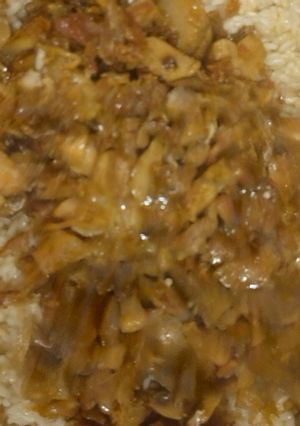 Gombás- csirkecombos húsos rizs 313 recept fotója