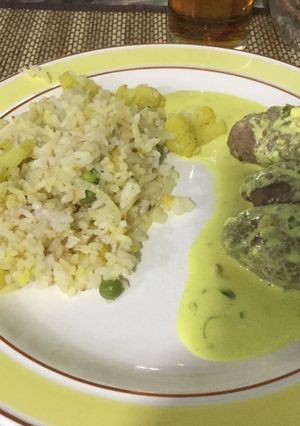 Una foto de Verduras con arroz especiado
