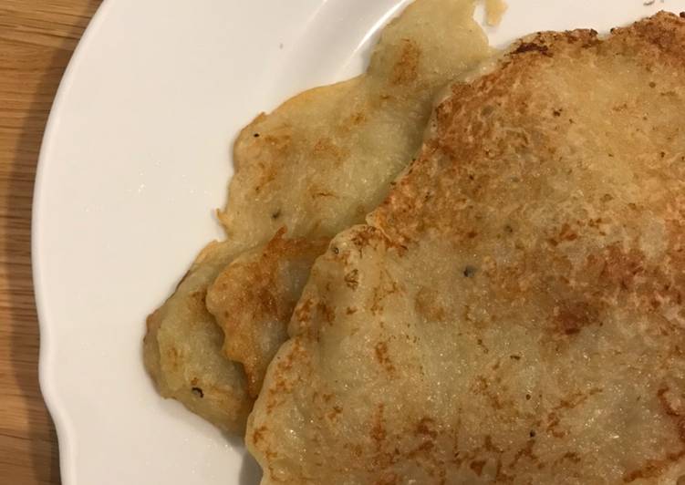 Recipe of Homemade Hungarian potato pancakes better known as macok or tócsni 😋