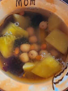 Hình của món Đu đủ tiềm hạt sen táo đỏ (chè đu đủ hạt sen).