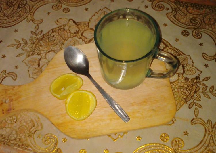 Wedang jeruk nipis anget