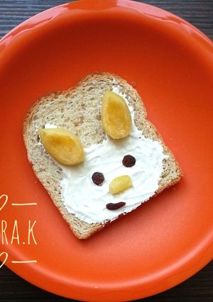 عکسی از دستور لقمه نون تست به شکل خرگوش