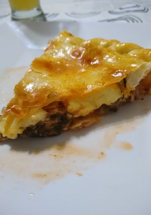 Una foto de Tarta de acelga y atún