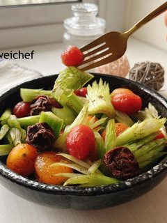 梅漬蕃茄西芹 的食譜成品照片