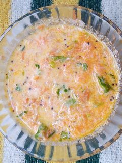 கேரட் தயிர் பச்சடி (Carrot thayir pachadi recipe in tamil) செய்முறை முக்கிய புகைப்படம்