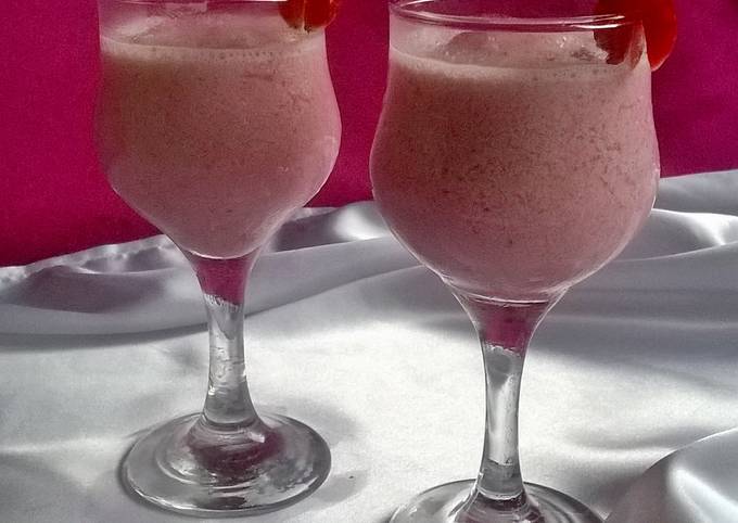 Strawberry Milkshake foto resep utama. facebook. 